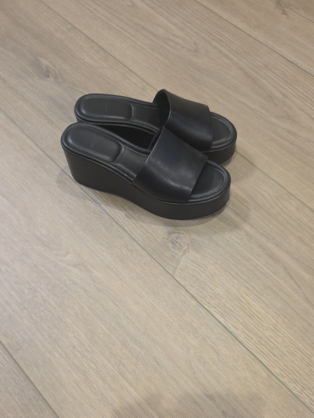 Platform Slide Sandals - Black